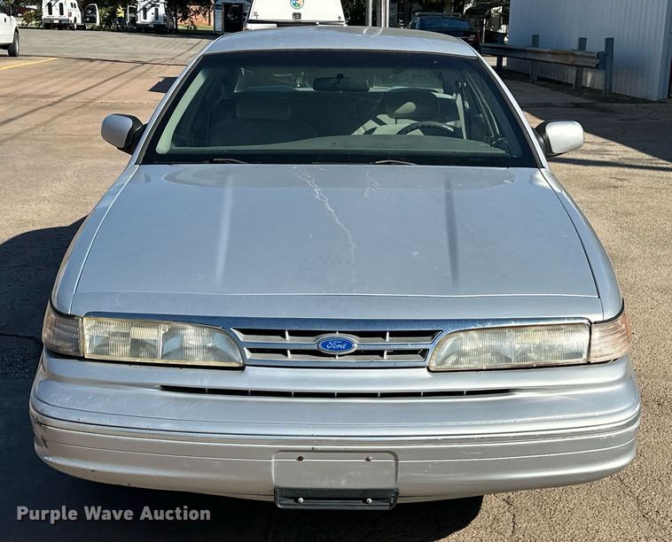 image for item EJ4867 1997 Ford  Crown Victoria  