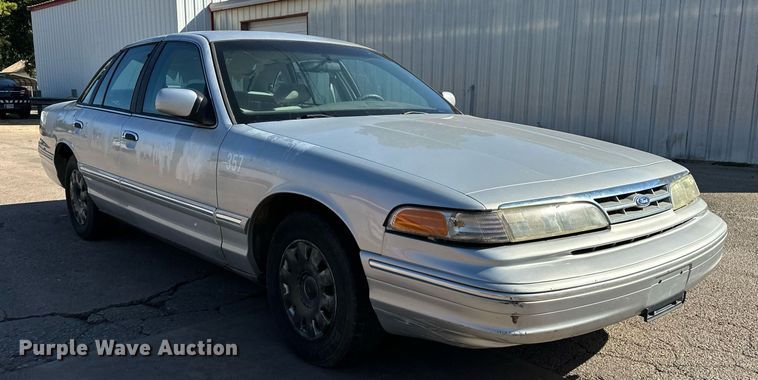 image for item EJ4867 1997 Ford  Crown Victoria  