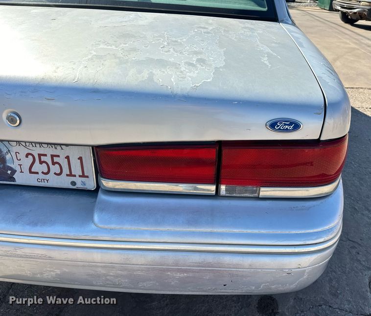 image for item EJ4867 1997 Ford  Crown Victoria  