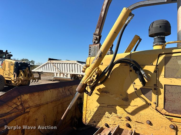 image for item EJ5139 John Deere 850C dozer