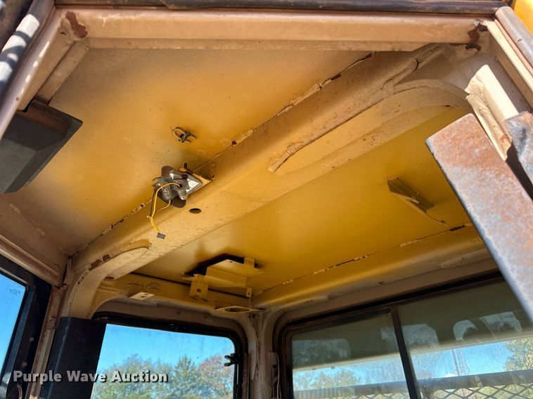 image for item EJ5139 John Deere 850C dozer