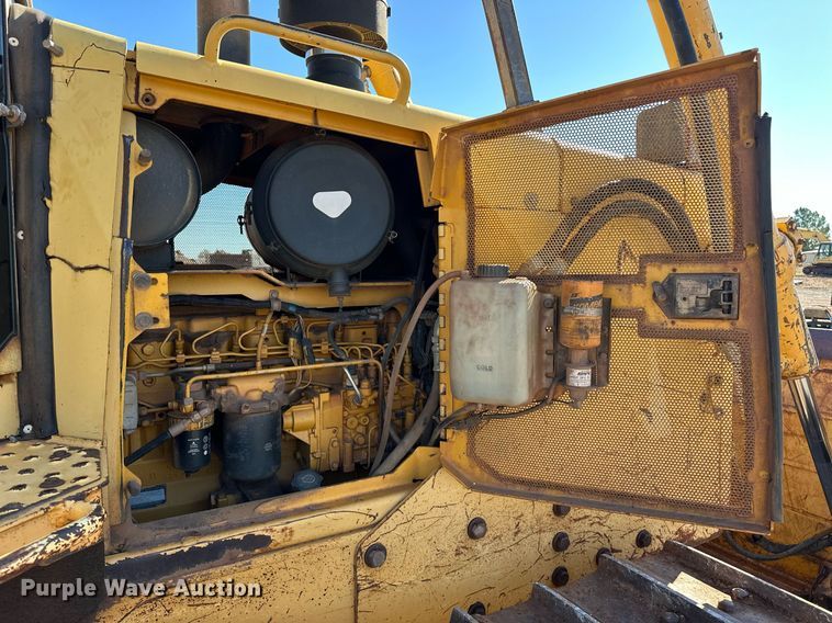 image for item EJ5139 John Deere 850C dozer