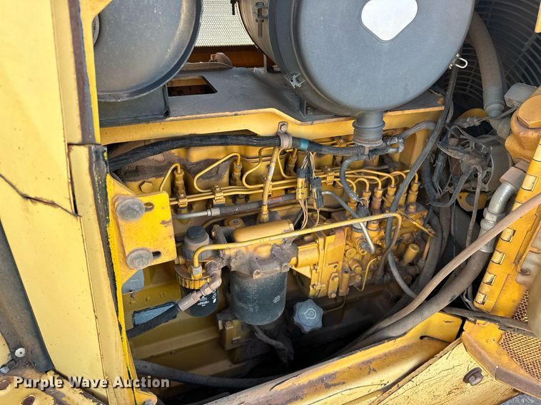 image for item EJ5139 John Deere 850C dozer