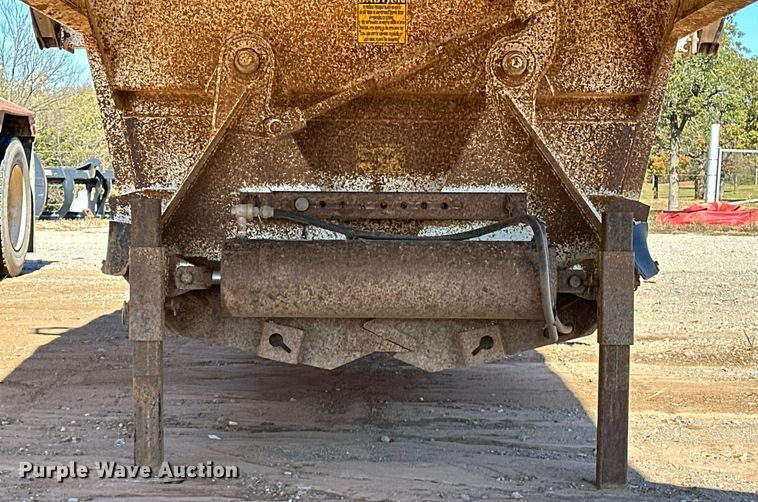 image for item EJ5141 2013 Construction Specialist Trailers BDT-40 bottom dump trailer