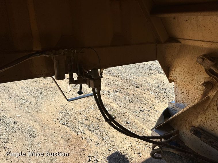 image for item EJ5141 2013 Construction Specialist Trailers BDT-40 bottom dump trailer