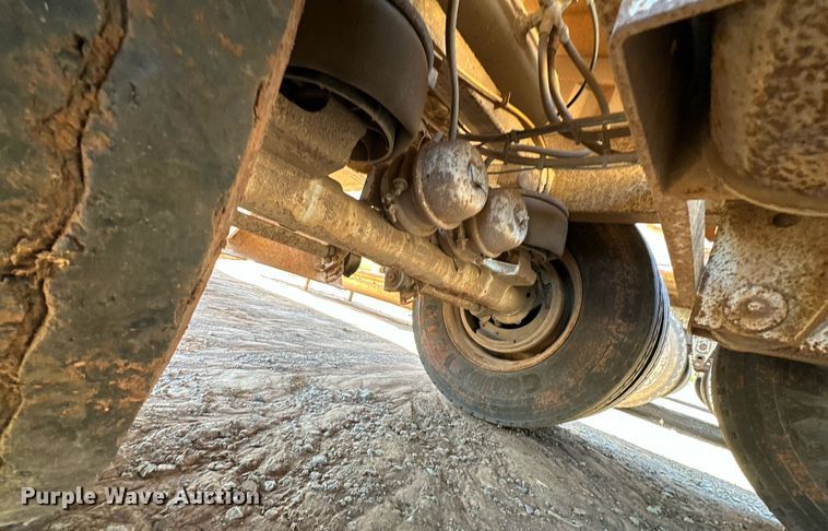 image for item EJ5141 2013 Construction Specialist Trailers BDT-40 bottom dump trailer