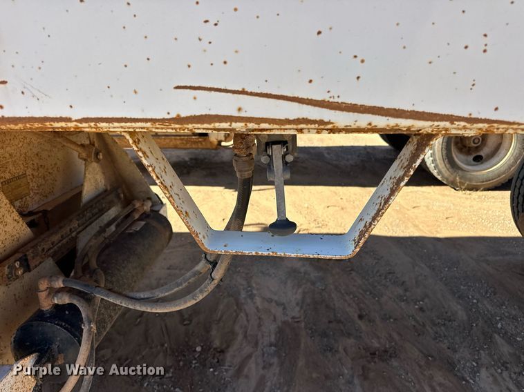 image for item EJ5141 2013 Construction Specialist Trailers BDT-40 bottom dump trailer