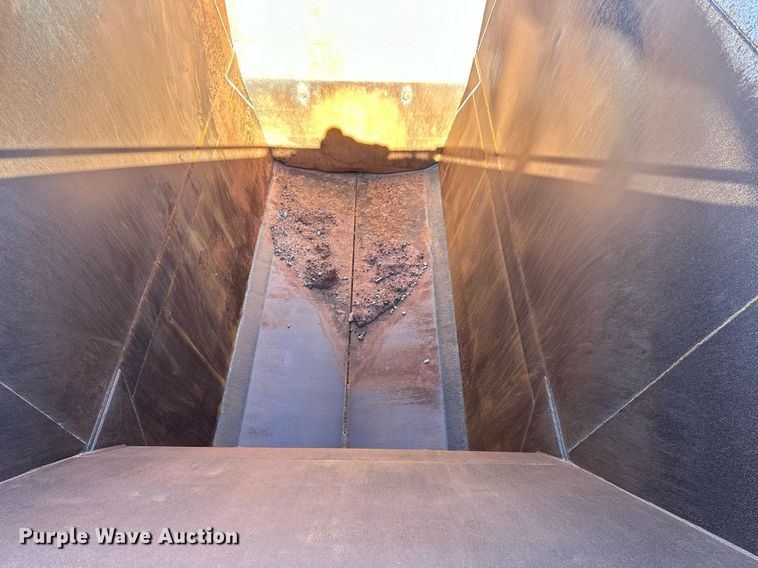 image for item EJ5141 2013 Construction Specialist Trailers BDT-40 bottom dump trailer