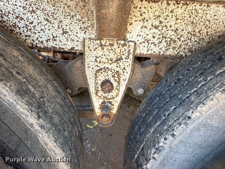 image for item EJ5142 2004 CPS SBD240 bottom dump trailer