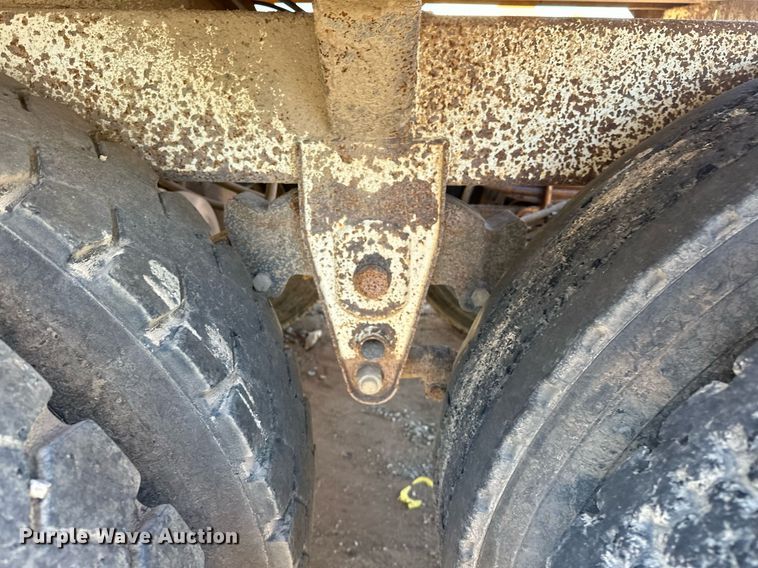 image for item EJ5142 2004 CPS SBD240 bottom dump trailer