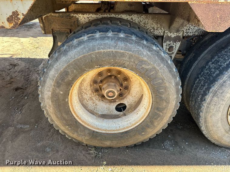 image for item EJ5142 2004 CPS SBD240 bottom dump trailer