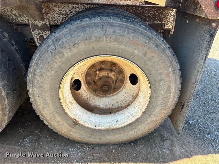 image for item EJ5142 2004 CPS SBD240 bottom dump trailer