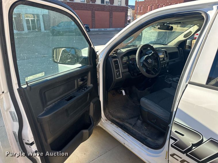 image for item EJ5151 2017 Dodge Ram 1500 Crew Cab pickup truck