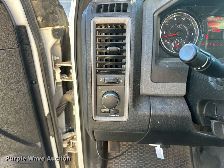 image for item EJ5151 2017 Dodge Ram 1500 Crew Cab pickup truck