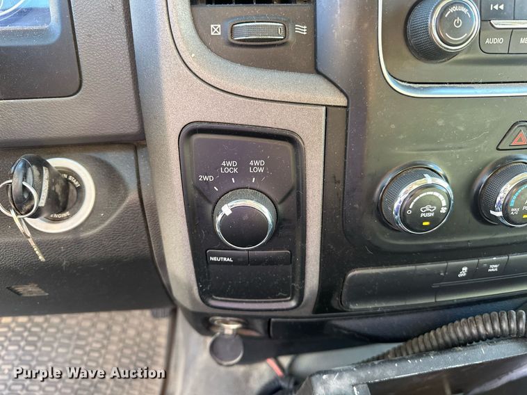 image for item EJ5151 2017 Dodge Ram 1500 Crew Cab pickup truck