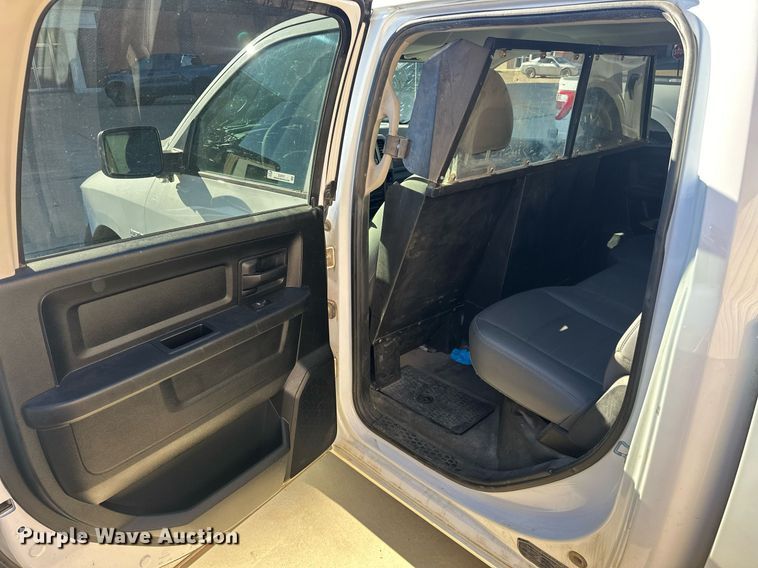 image for item EJ5151 2017 Dodge Ram 1500 Crew Cab pickup truck