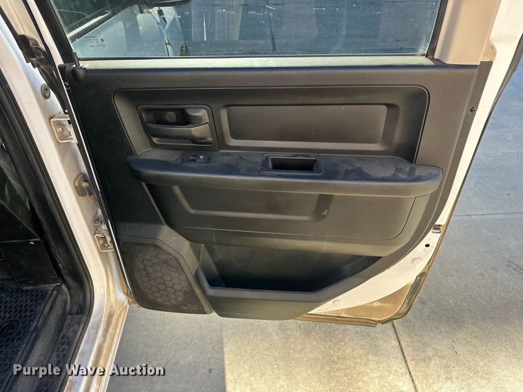 image for item EJ5151 2017 Dodge Ram 1500 Crew Cab pickup truck