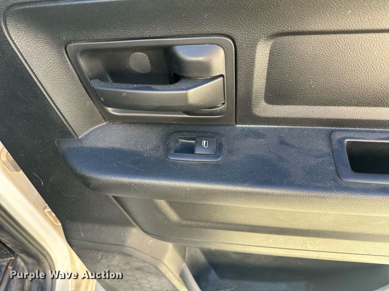 image for item EJ5151 2017 Dodge Ram 1500 Crew Cab pickup truck