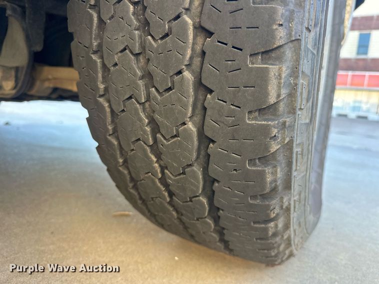 image for item EJ5151 2017 Dodge Ram 1500 Crew Cab pickup truck