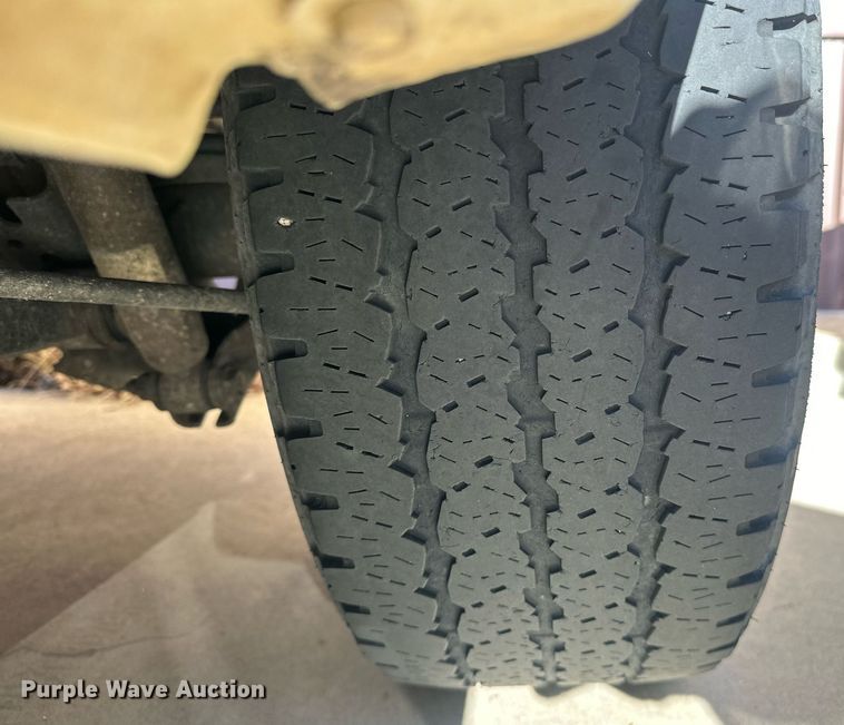 image for item EJ5151 2017 Dodge Ram 1500 Crew Cab pickup truck