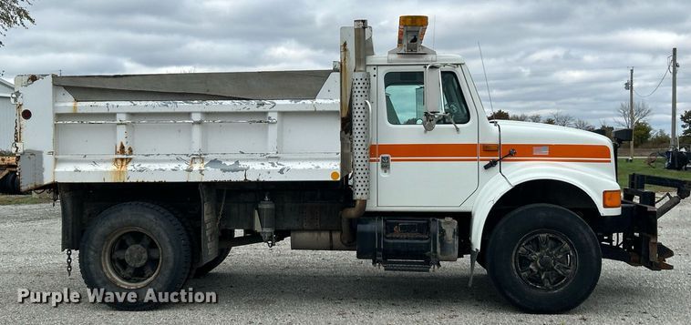 image for item EK3685 1996 International 4900 dump truck