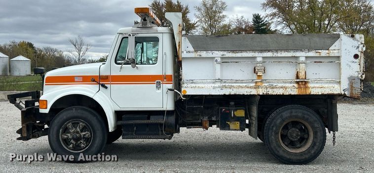 image for item EK3685 1996 International 4900 dump truck
