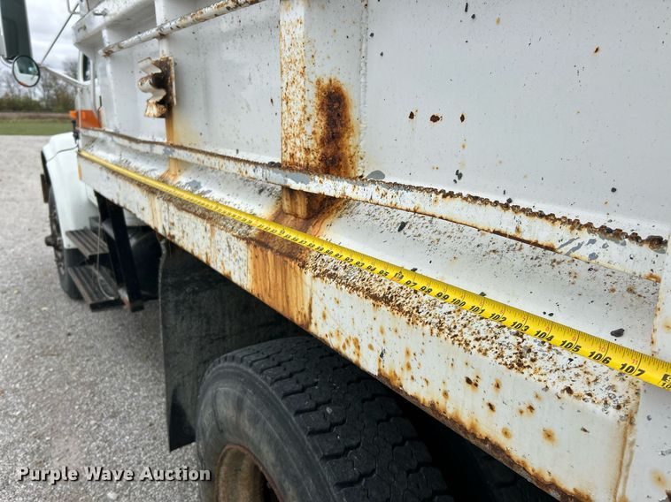 image for item EK3685 1996 International 4900 dump truck