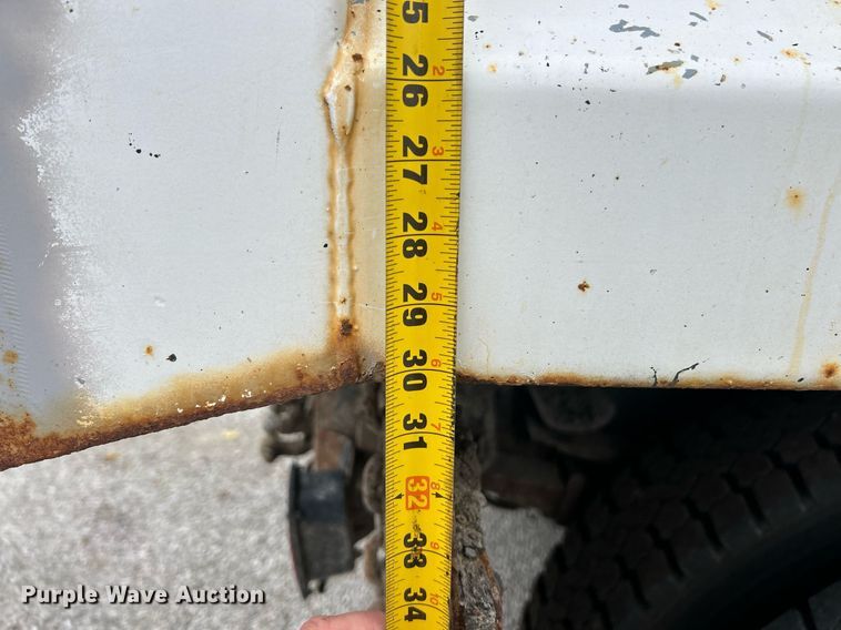 image for item EK3685 1996 International 4900 dump truck