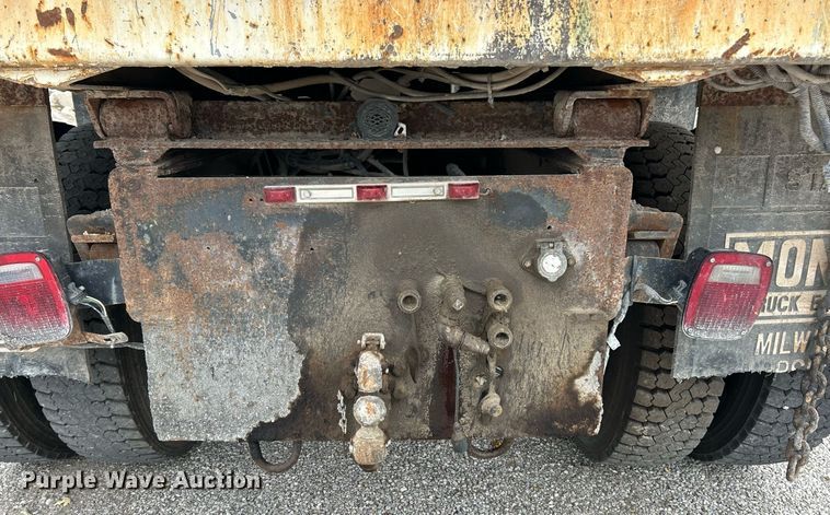 image for item EK3685 1996 International 4900 dump truck