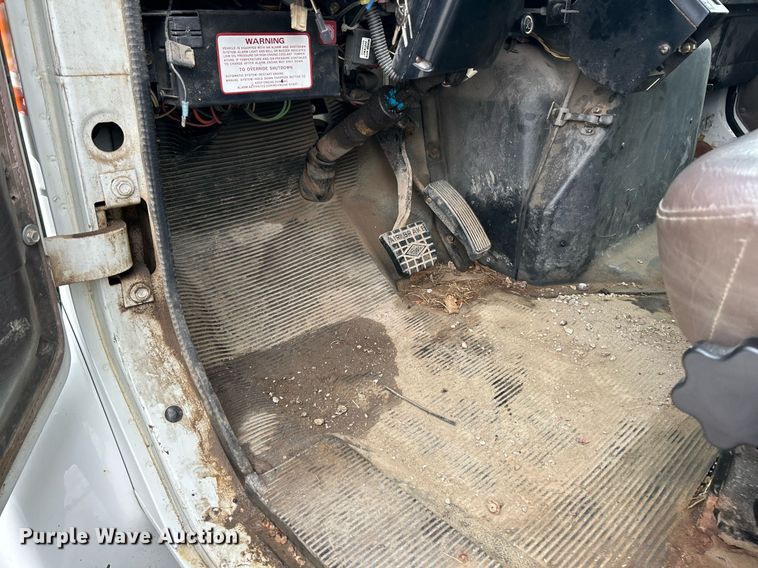 image for item EK3685 1996 International 4900 dump truck