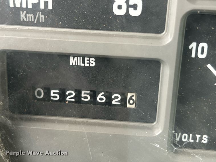 image for item EK3685 1996 International 4900 dump truck