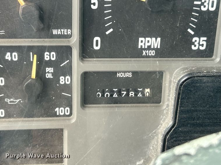 image for item EK3685 1996 International 4900 dump truck