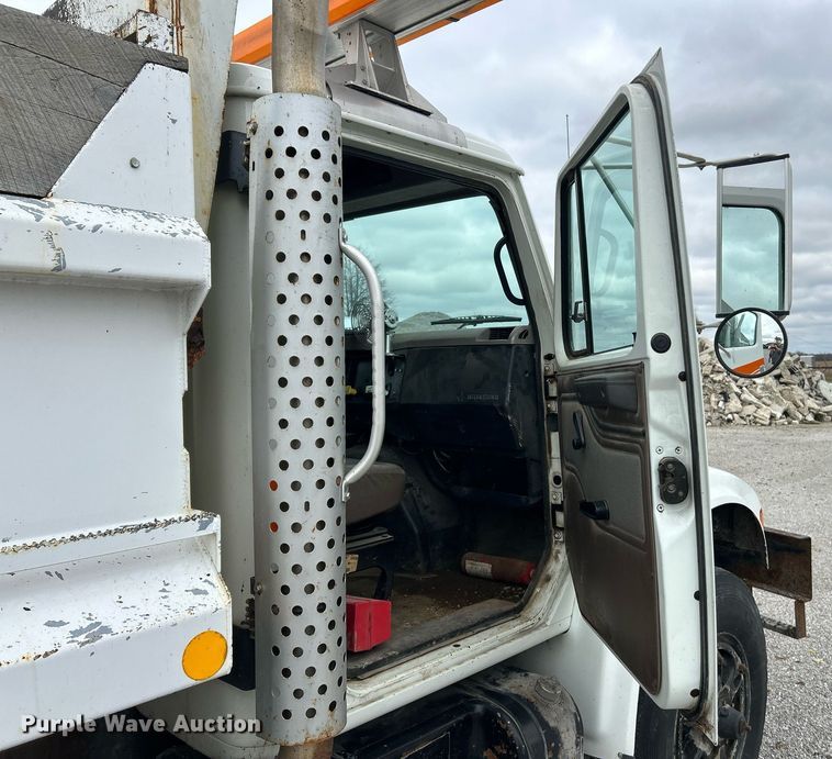 image for item EK3685 1996 International 4900 dump truck