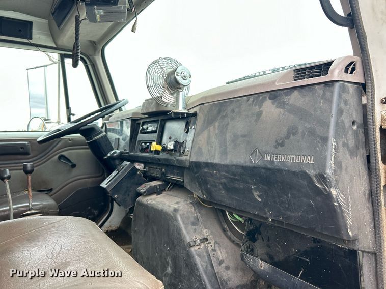 image for item EK3685 1996 International 4900 dump truck