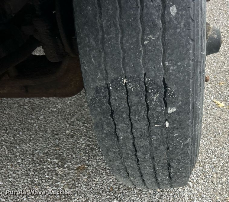 image for item EK3685 1996 International 4900 dump truck