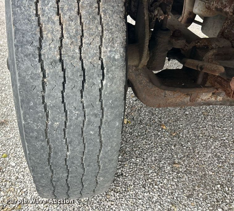 image for item EK3685 1996 International 4900 dump truck