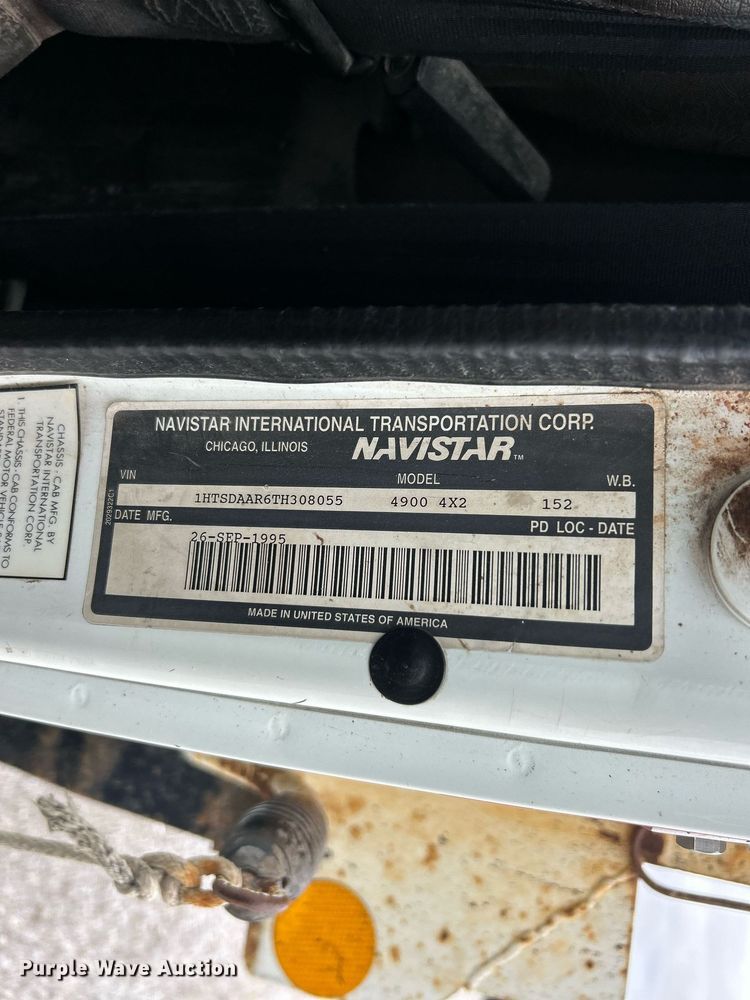 image for item EK3685 1996 International 4900 dump truck