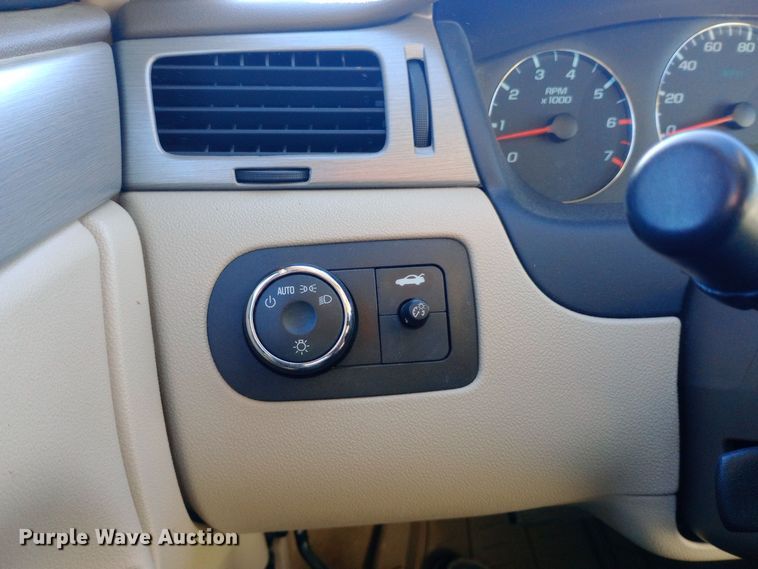 image for item EN8564 2008 Chevrolet Impala LT 