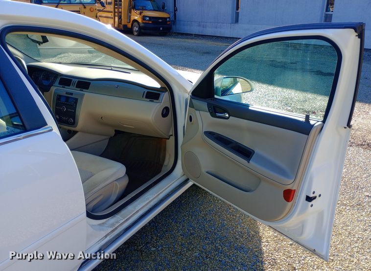 image for item EN8564 2008 Chevrolet Impala LT 