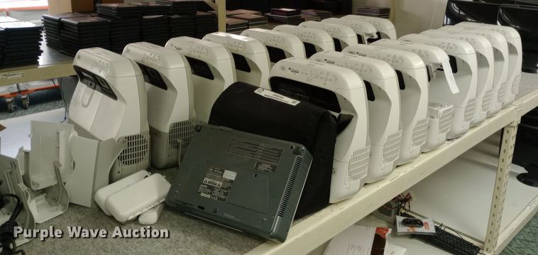 image for item EN8585 (19) projectors