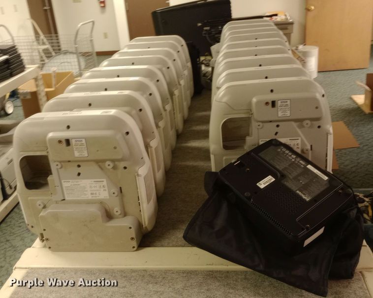 image for item EN8585 (19) projectors