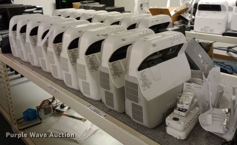 image for item EN8585 (19) projectors