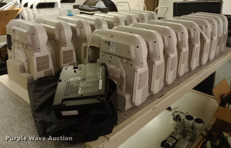 image for item EN8585 (19) projectors