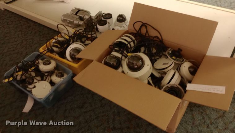 image for item EN8591 Security cameras