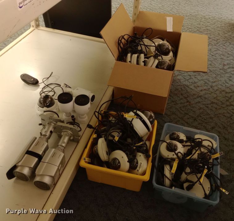 image for item EN8591 Security cameras
