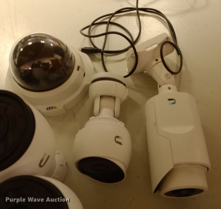 image for item EN8591 Security cameras