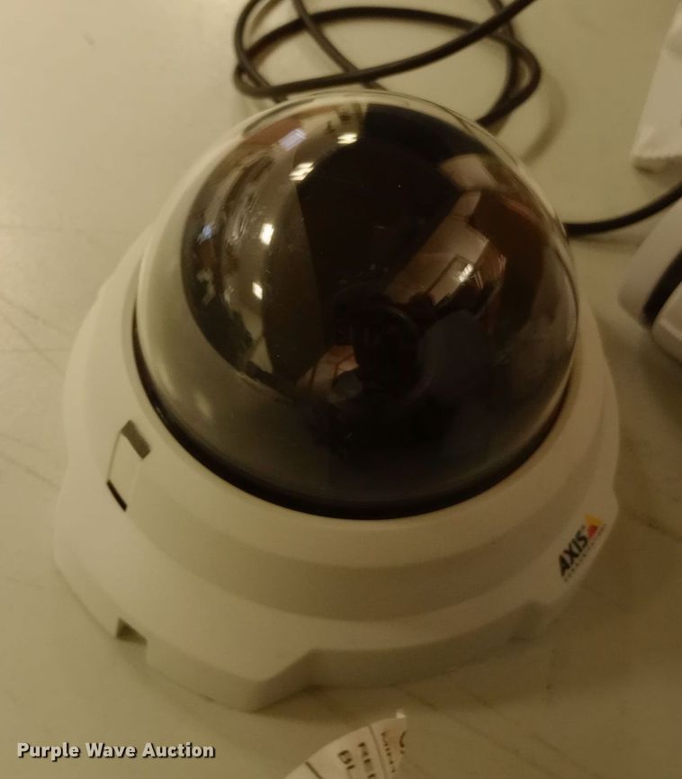 image for item EN8591 Security cameras
