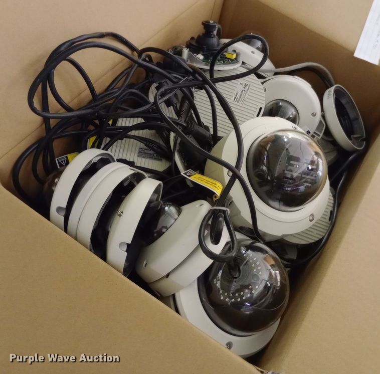 image for item EN8591 Security cameras