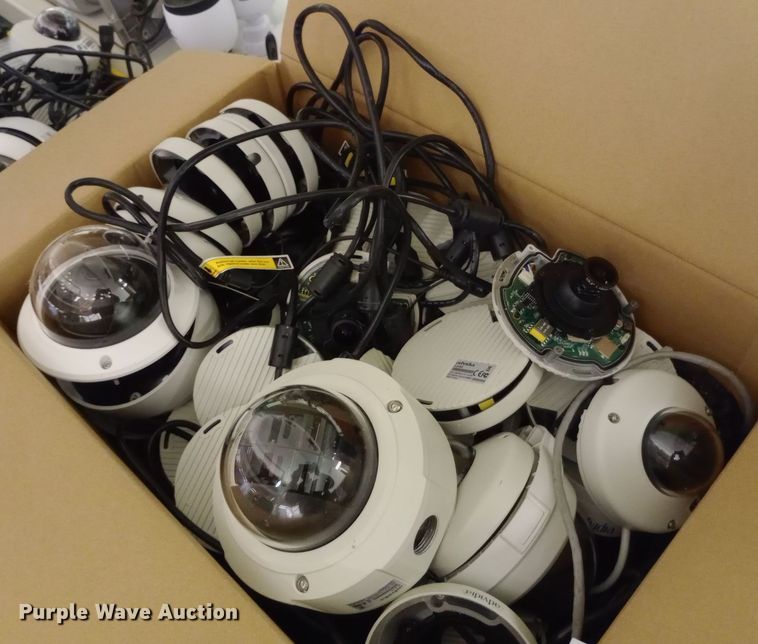 image for item EN8591 Security cameras