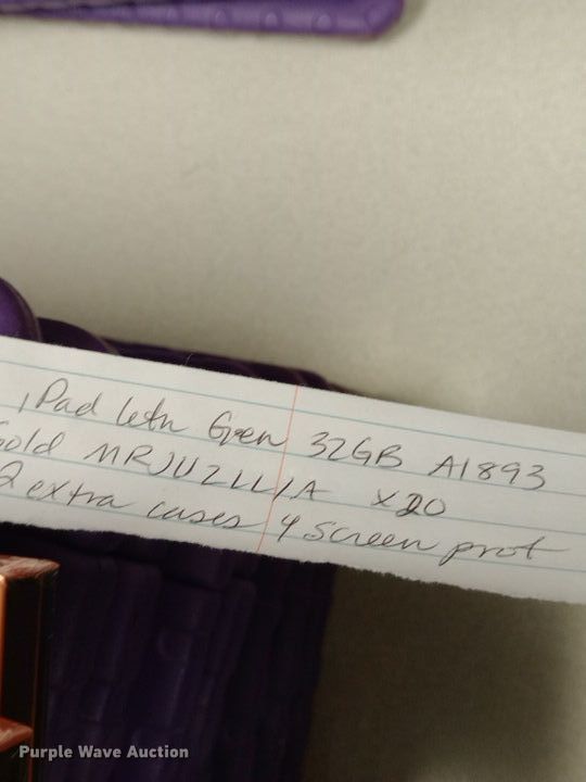 image for item EN8602 Approximately 60 6th gen A1893 iPads